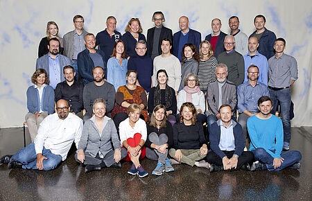 Gruppenfoto der ÖISS-Schulbauinformationsreise-Teilnehmer/innen